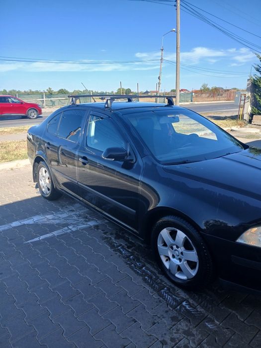 Vând scoda octavia