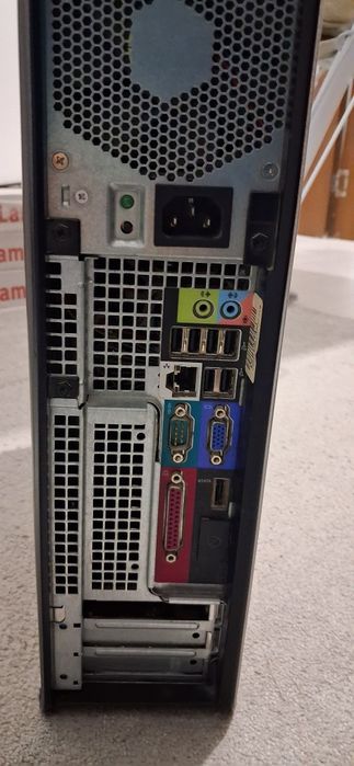 Pc defect vechi pentru piese