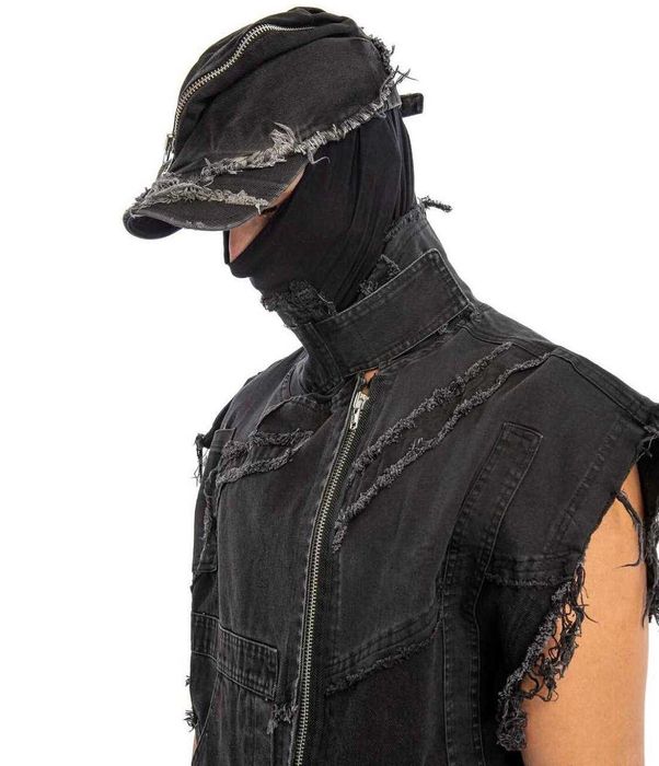 шапка от български дизайнер