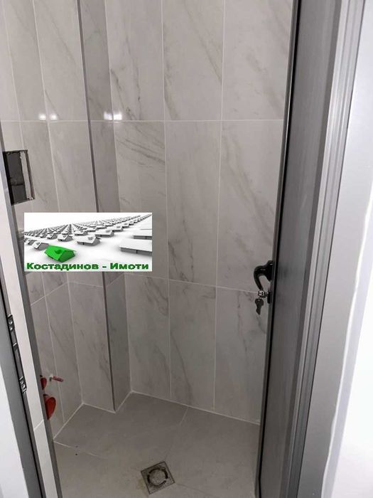 Дава се под наем Офис в Пловдив, Кючук Париж - 221 кв.м за 1440 € - Снимка #7