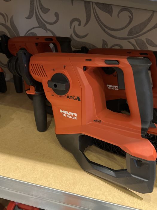 Filetanta Hilti SF2 -A12 cu ac. de 5 ah-Noua