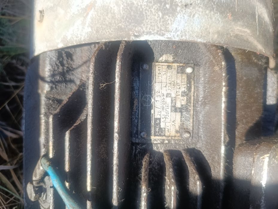 Motor electric trifazat