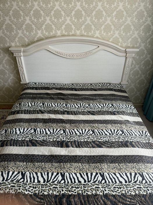 Двухместная кровать