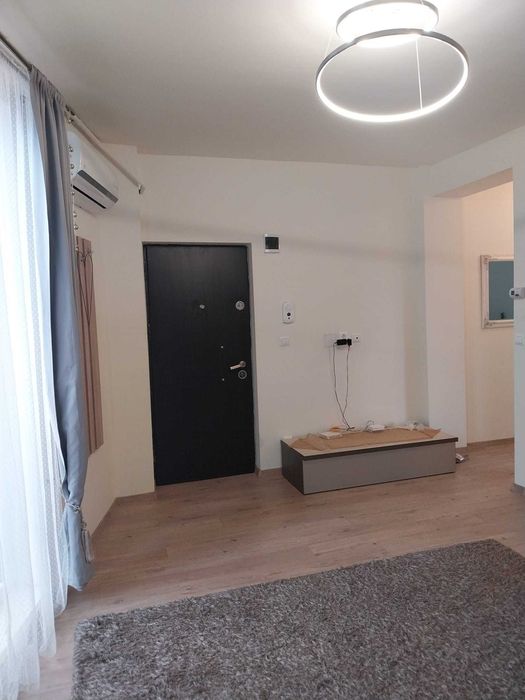 Iinchiriez apartament 2 camere zona Spital Pascanu