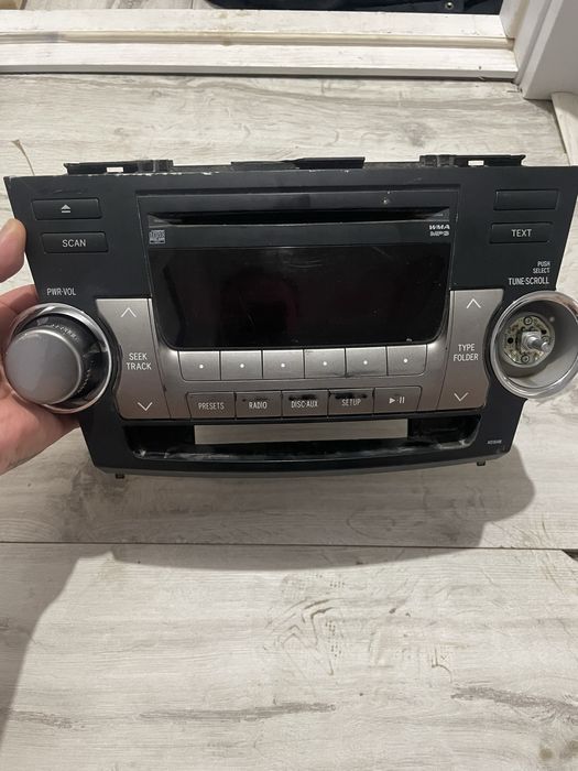 Магнитола на Хайландер