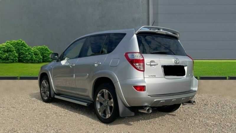 TOYOTA RAV4 2010 — imagine 4