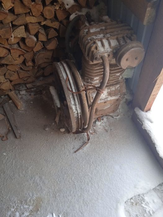 Продам компресор