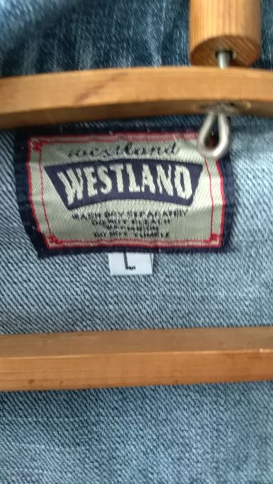 Продам джинсовку на подростка.