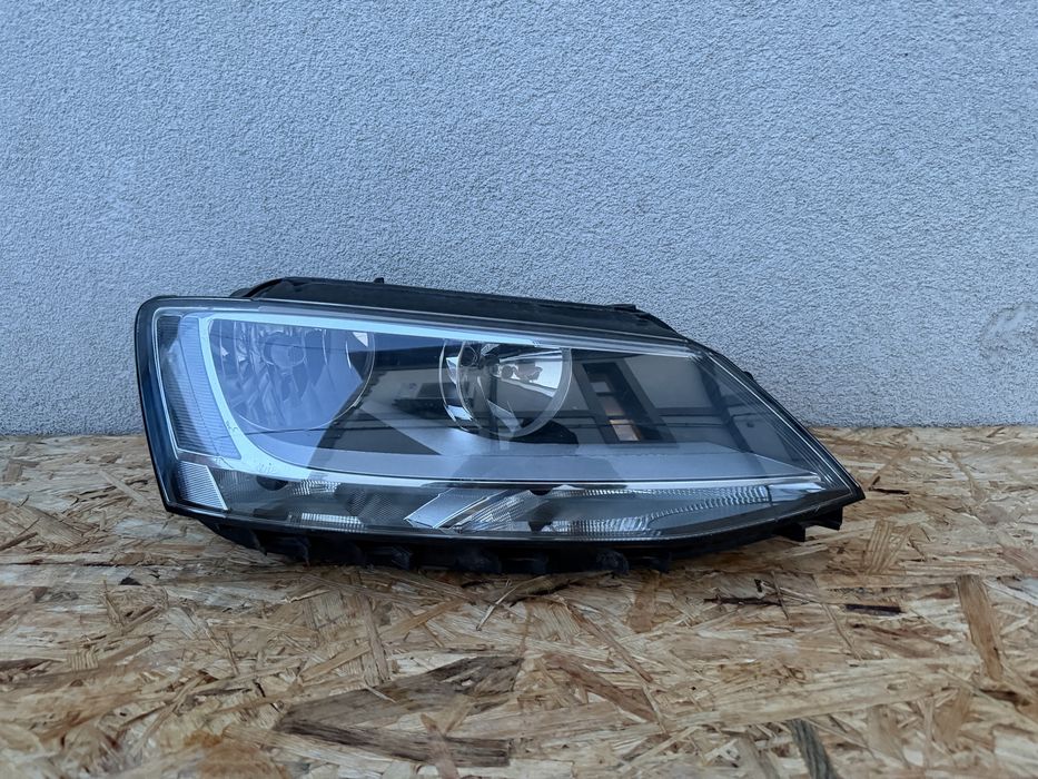 Far dreapta VW Jetta 5C Halogen Original Europa