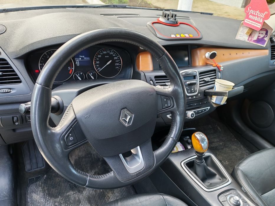 De vânzare Renault Laguna 3 initiale