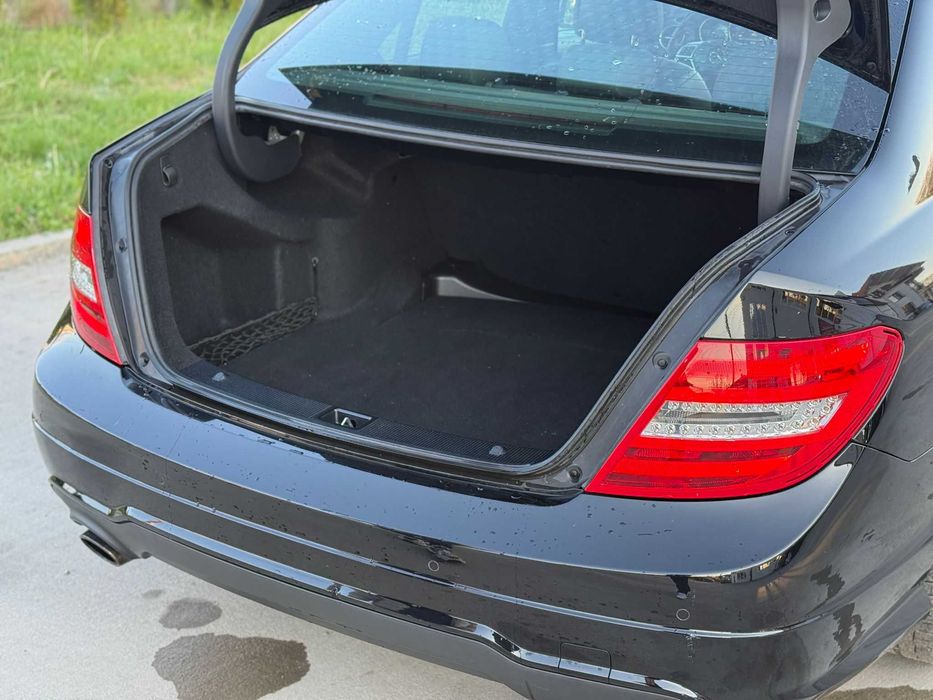 Mercedes Benz w204 250cdi