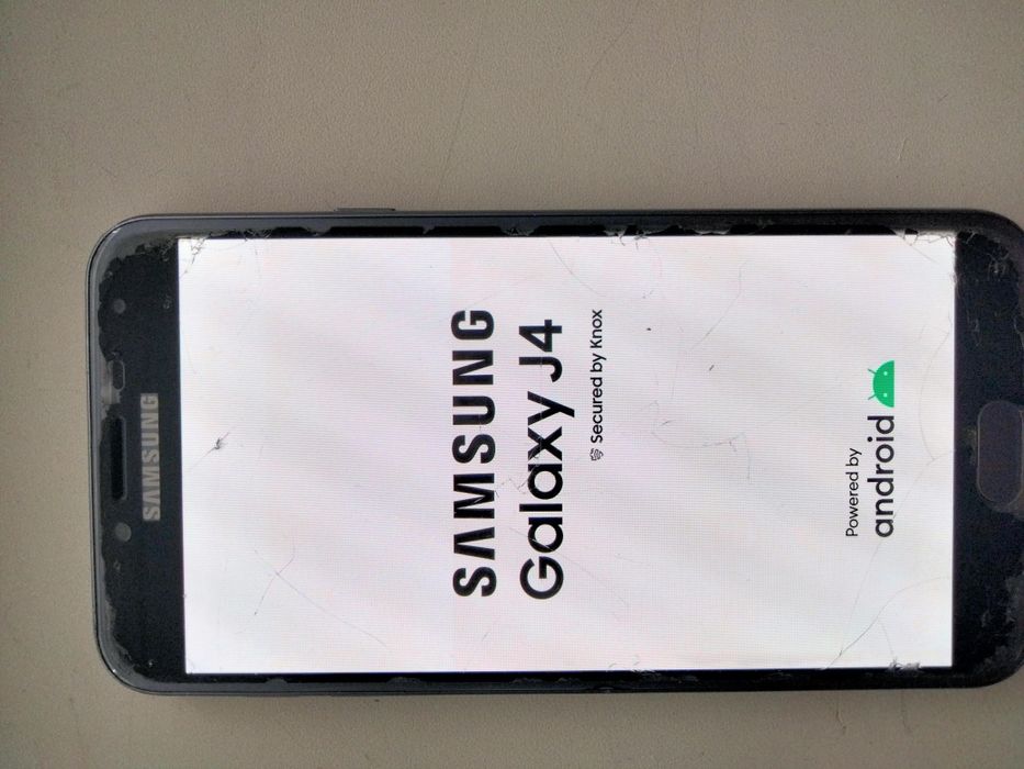 Samsung galaxy J 4