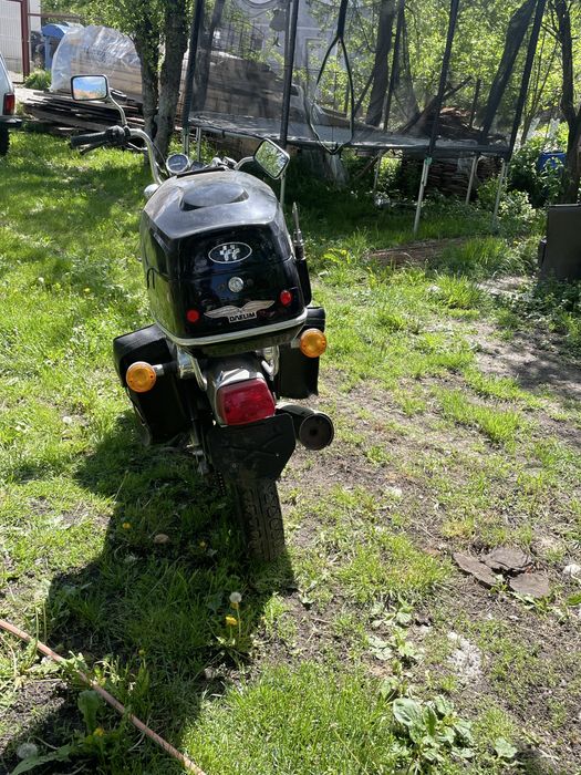 Motocicleta daelim 125