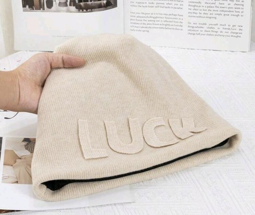 Луксозна топла дамска шапка