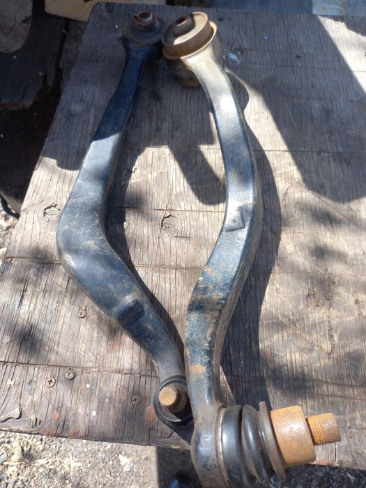 Рычаги на карину