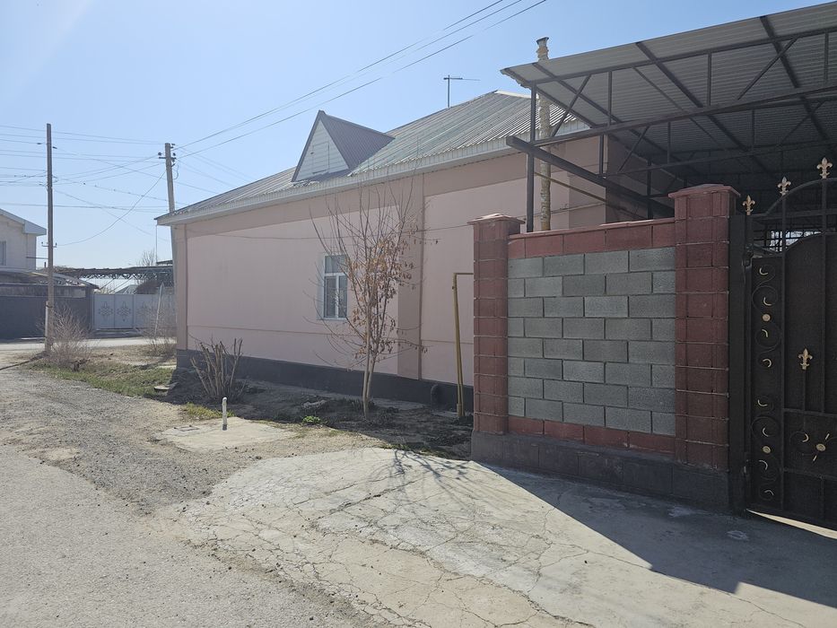 Продам дом в мкр Арай