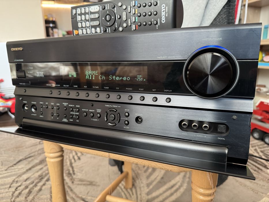 Onkyo TX-NR807 Качествен ресивър