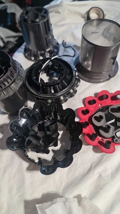 curatare profesionala aspirator dyson v6,,7,8,10,11,12 15 cu dysplay