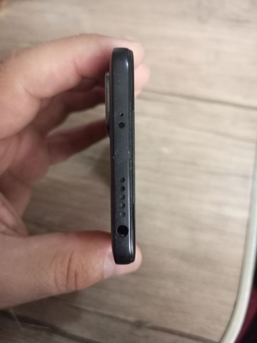 Srocna sotiladi redmi not 11  kar dok bor