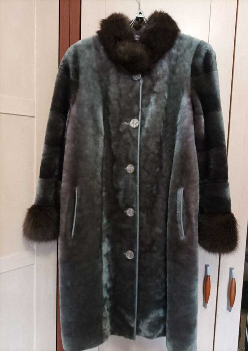 Продам шубу в отличном состоянии