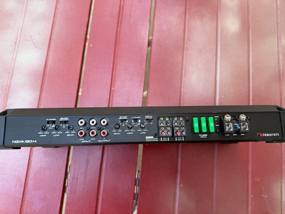 Nakamichi 4 kanalniy usilitel