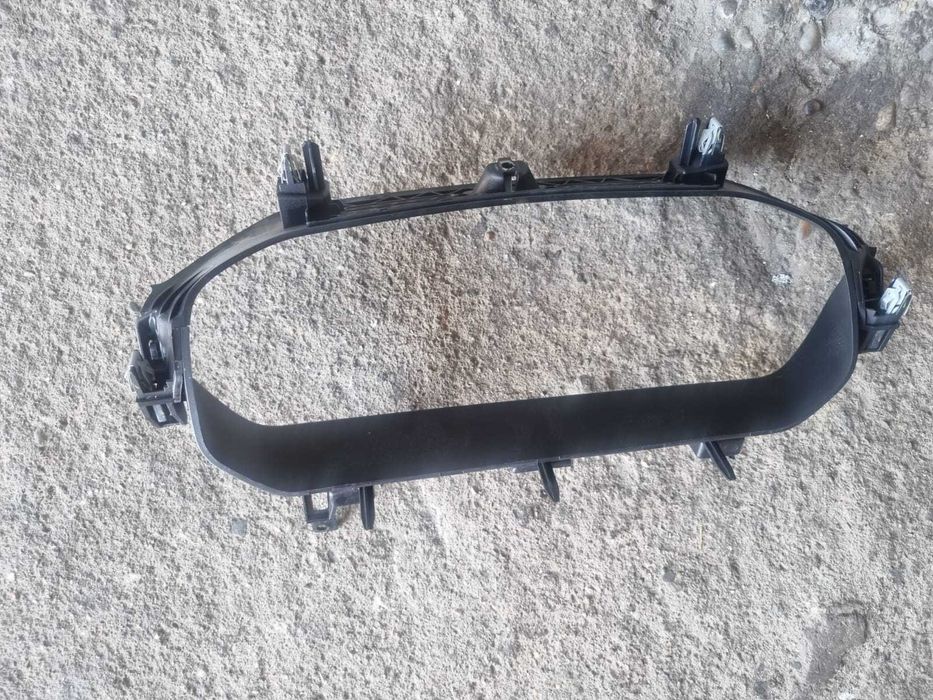 Ceasuri display plasma cu rama dupa masina de europa Range Rover Velar