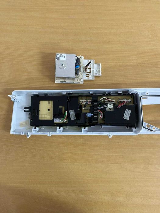 Placa electronica / modul  masina de spălat Arctic APL81022 BDWO