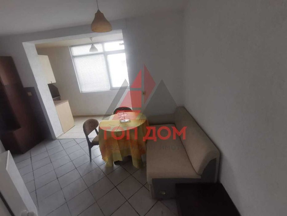 Дава се под наем Двустаен апартамент в Варна, Погреби - 50 кв.м за 306 € - Снимка #2