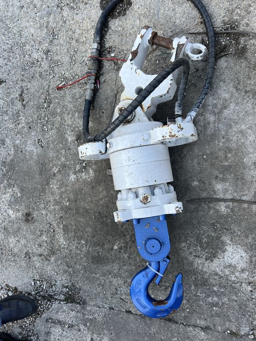 Rotator hidraulic pentru macara/utilaj – Stare bună de funcționare