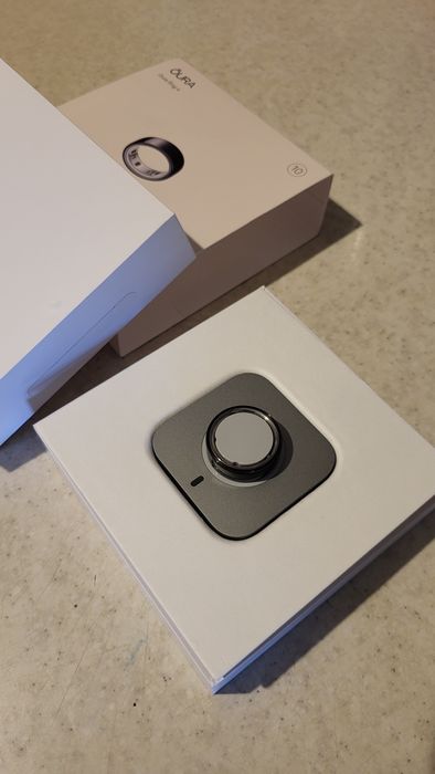 Продаю OURA RING смарт кольцо