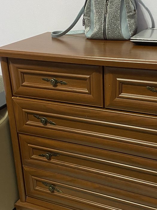 Продам комод в хорошем состояний.