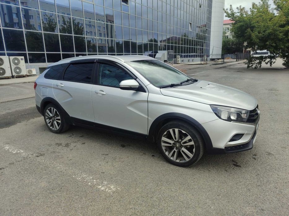 Продам машину Lada Vesta SW Cross 2021г.