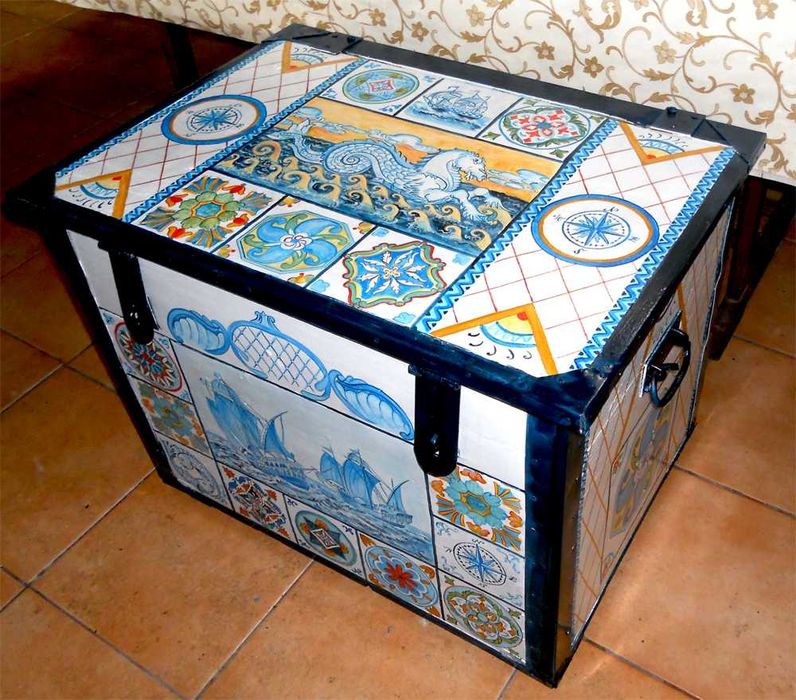 Cufar (lada) pictat manual-Sailer's trunk