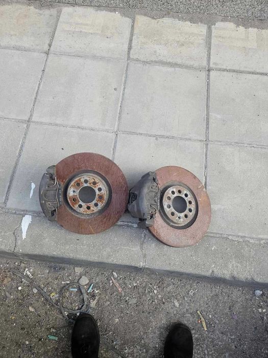 Спирачни дискове и апарати 312мм от Леон