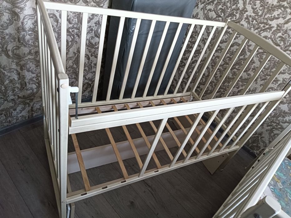 Детские кроватки