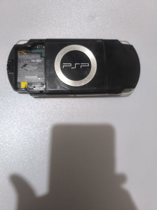 Продам PSP на запчасти