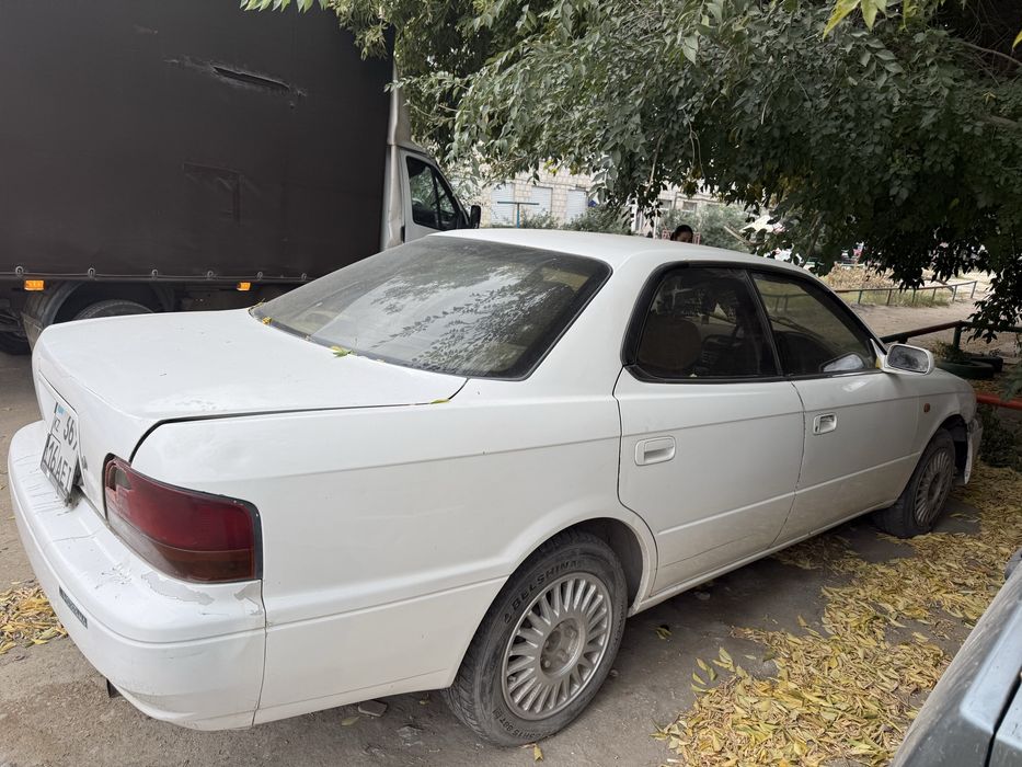Продам TOYOTA VISTA 1994г.в. объем 1,8