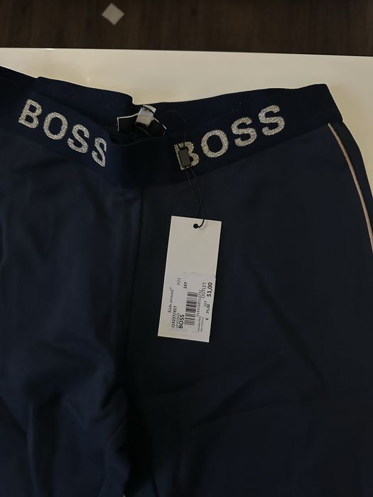 Блуза и клин Hugo Boss- S ,M -16 години