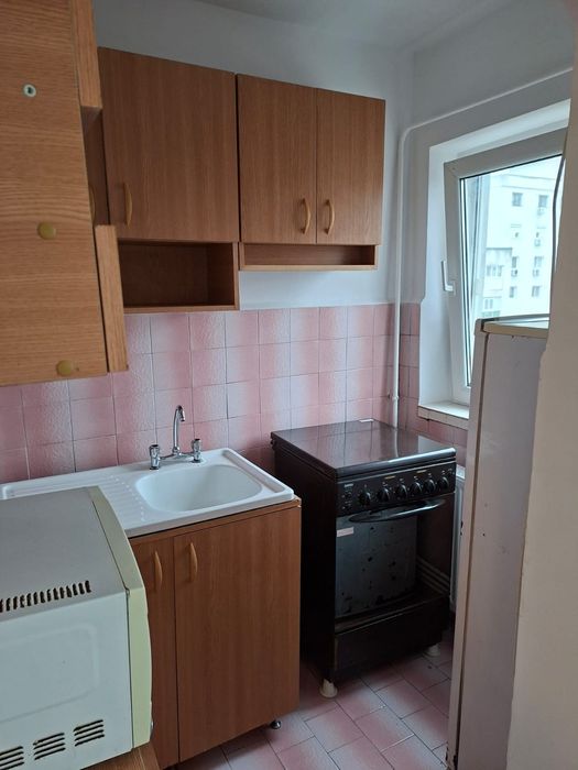 Garsoniera (mobilata, utilata), Zona Bariera , Stare foarte buna !!!