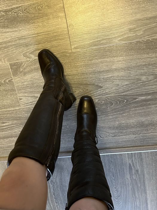 Зимние сапоги женские