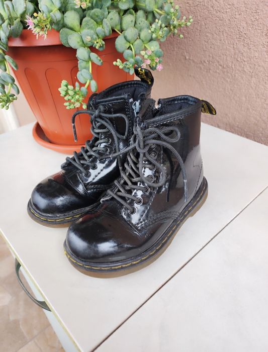 D-r Martense, детски кубинки, размер 25-26