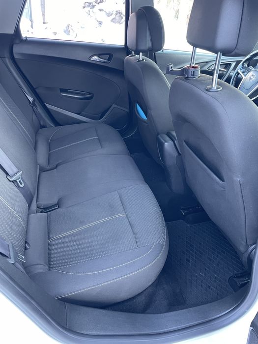 Opel Astra J Sport Tourer-1.6 cdti- Euro 6 fara Adblue