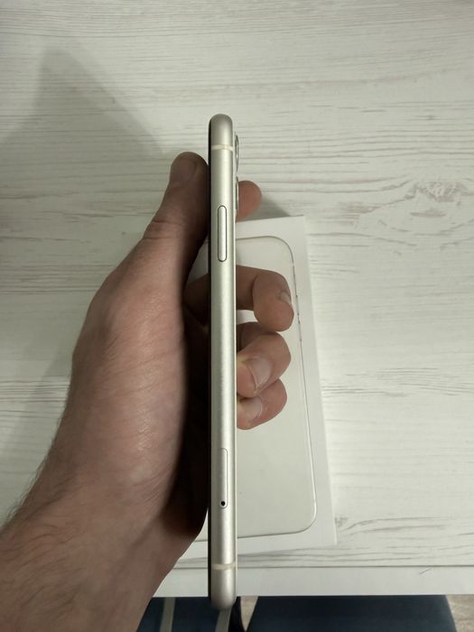 Айфон 11 на 128гб