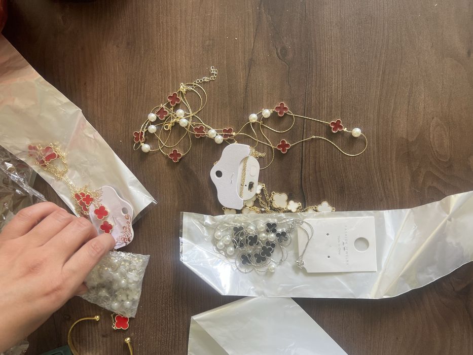 продается цепочки и набор