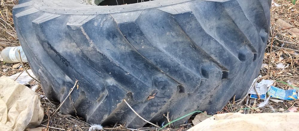 Продам б/у шину на К700