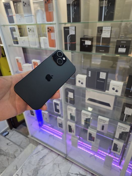 iPhone 15 128GB. Baterie 100%