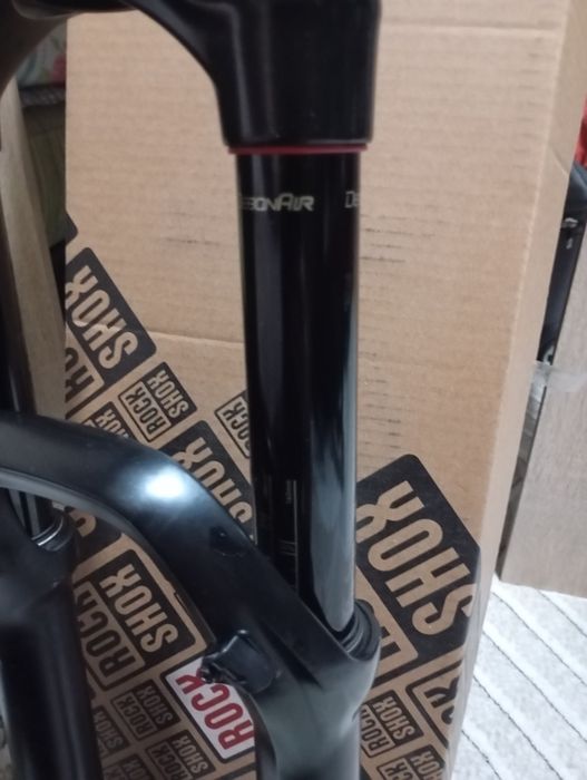 Вилка RockShox Yari RC FS B2 27.5" 160mm Offset 37mm boost 15x110