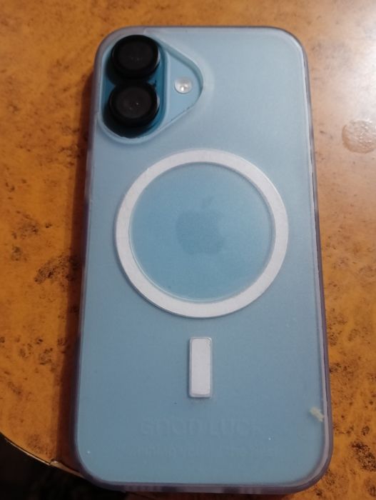 Продаю айфон 16 !!!