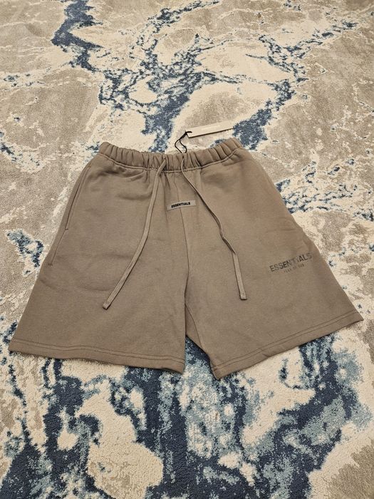 pantaloni scurti essentials