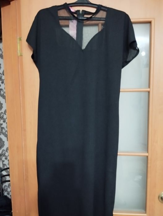 Продам платья б/у